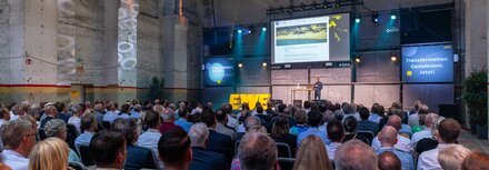 Aufnahme Vortrag von Ranga Yogeshwar auf dem EWE business Forum GREEN POWER 2024