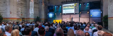 Ranga Yogeshwar auf dem EWE business Forum GREEN POWER 2024 Aufnahme Vortrag von Ranga Yogeshwar auf dem EWE business Forum GREEN POWER 2024