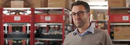 Mann in Werkslager