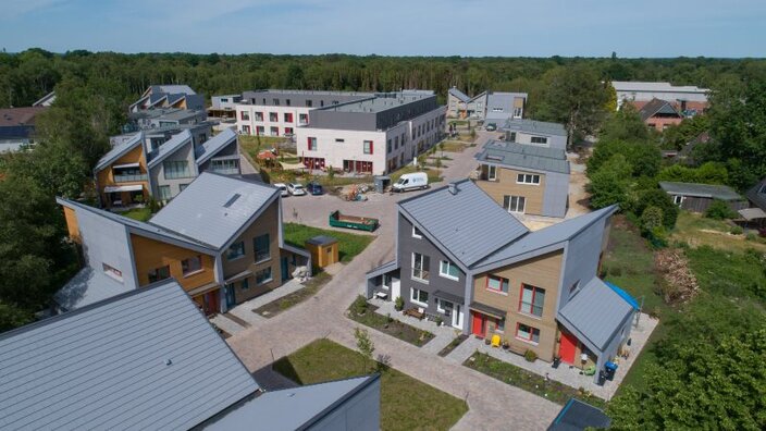 Das "Quartier am Wald" in Worpswede aus der Luft
