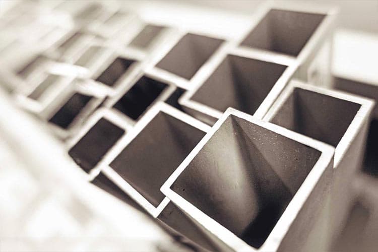 Profilbefestigungen aus Metall