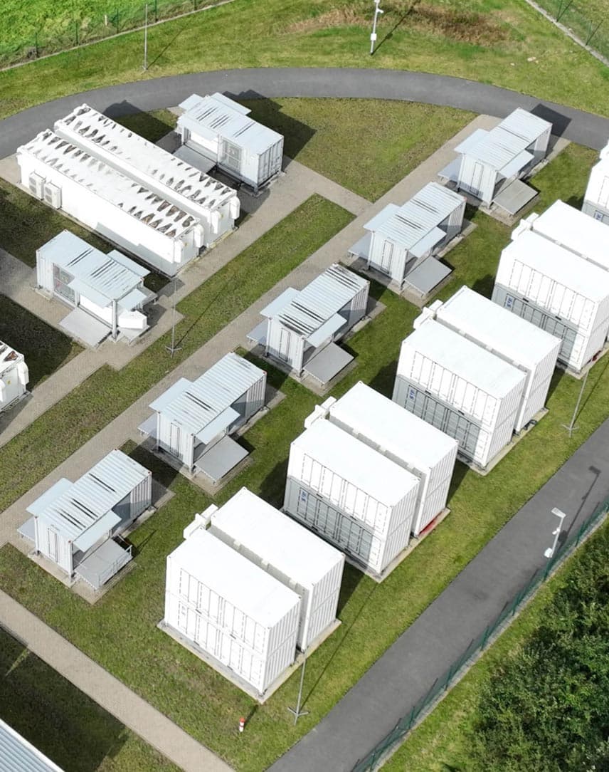 Das Modell einer Batteriespeicheranlage von oben