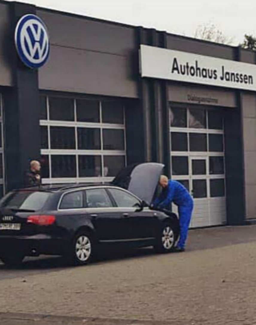 Autohaus Janssen Esens Außenansicht
