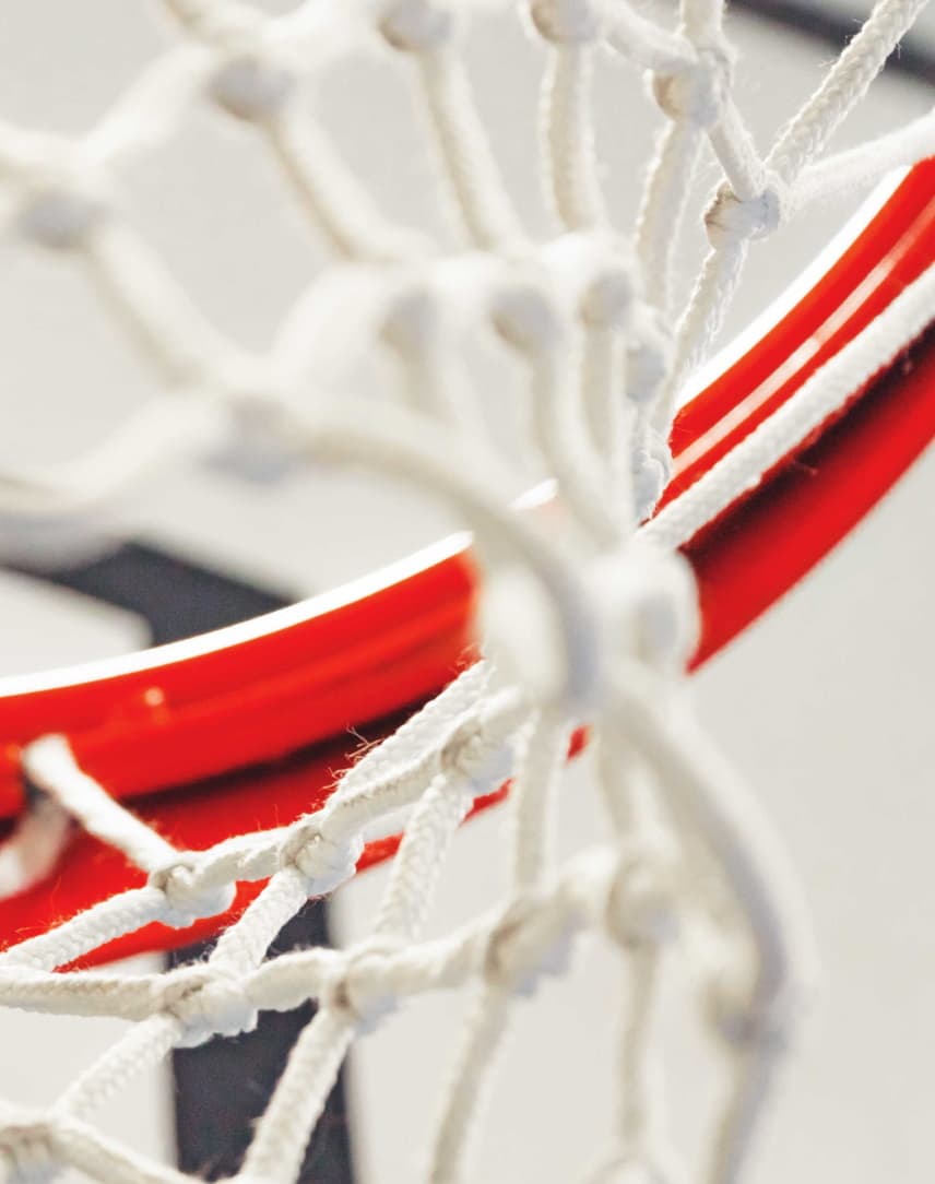 Nahaufnahme eines Basketballkorbs