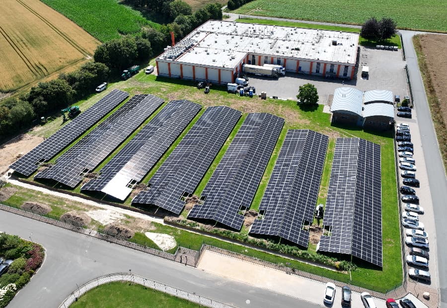 Geschaeftsgebaeude Thomas Riedel GmbH aus Vogelperspektive