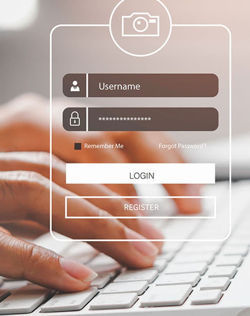 Zwei Hände auf einer Funktastatur, im Vordergrund eine stilisierte Login-Maske-Grafik