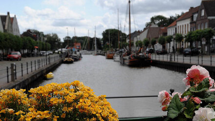 Eine emsländische Ortschaft mit Kanal