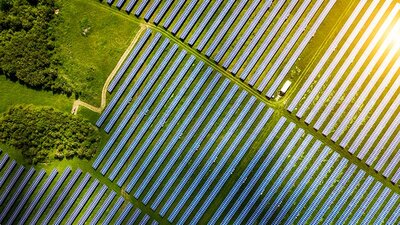 Ein Photovoltaik-Park aus der Luft