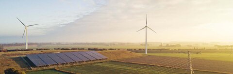 Solaranlage auf einer Freifläche Solaranlage auf einer Freifläche