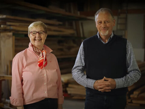 EWE business Referenz Efken Video Titelbild: Herr und Frau Efken