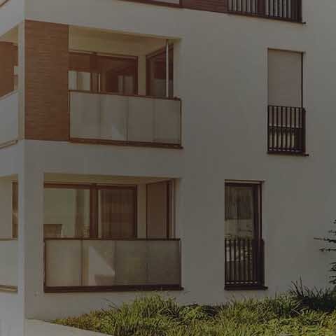 Wärme für die Wohnungsiwrtschaft Mehrere moderne Wohngebäude